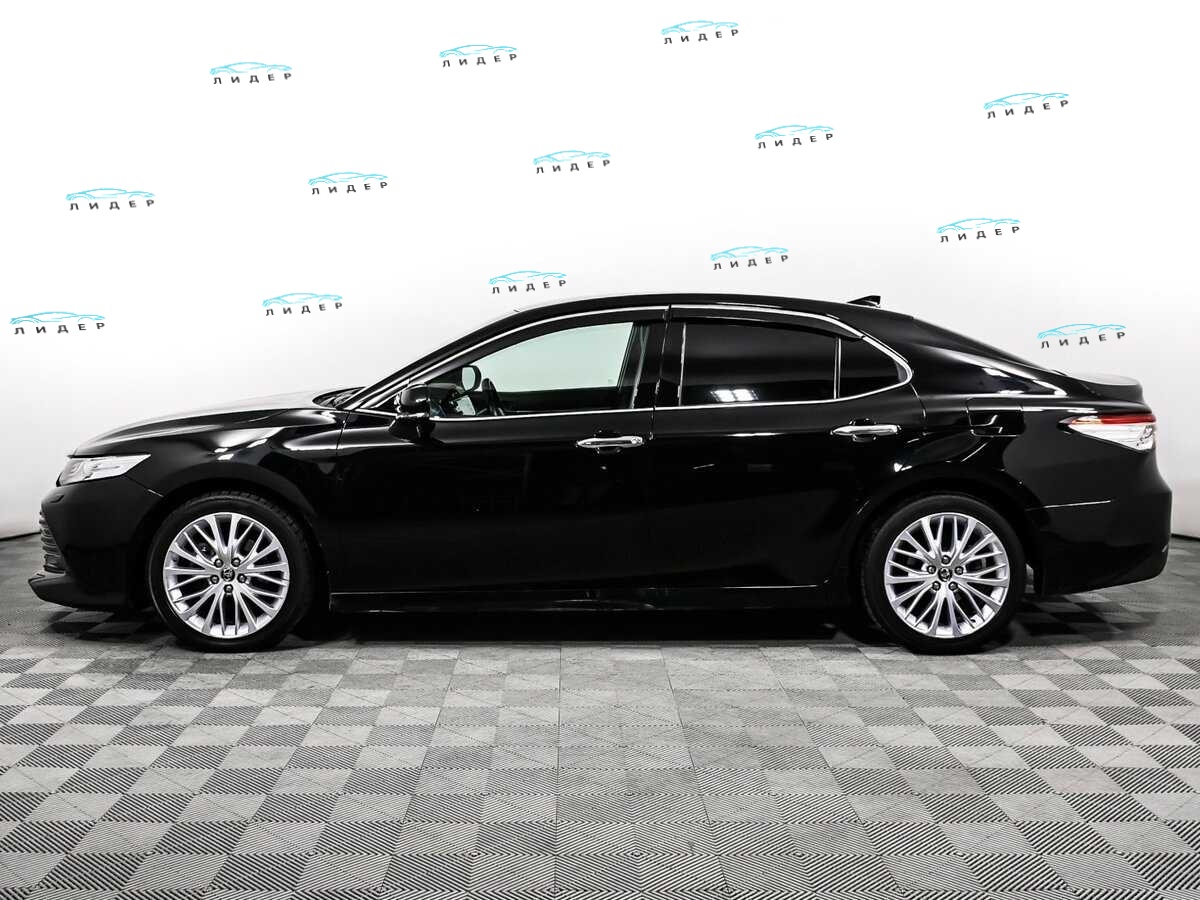 Б/У Тойота Камри 2019 года. Фото: #7