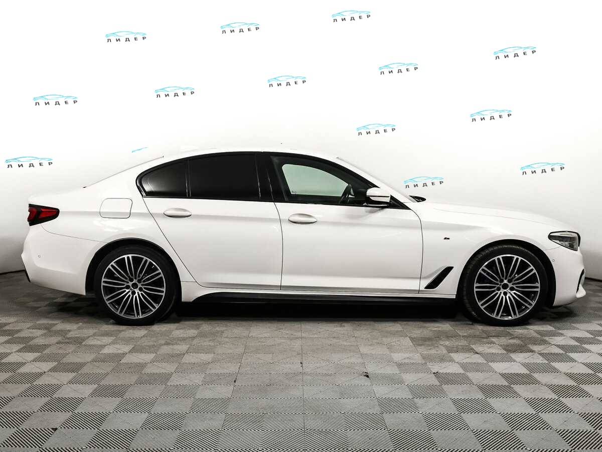 Б/У БМВ 5 серии 2018 года. Фото: #3