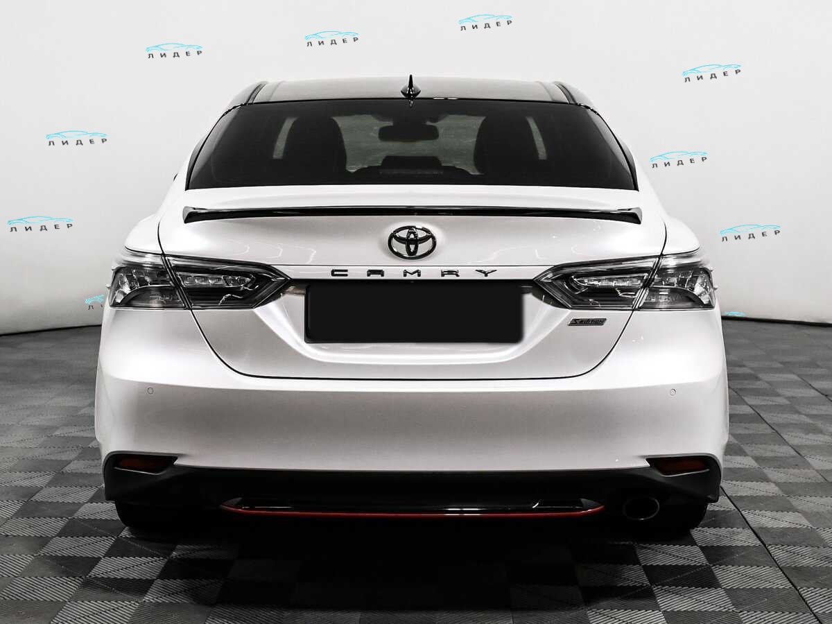 Б/У Тойота Камри 2020 года. Фото: #5