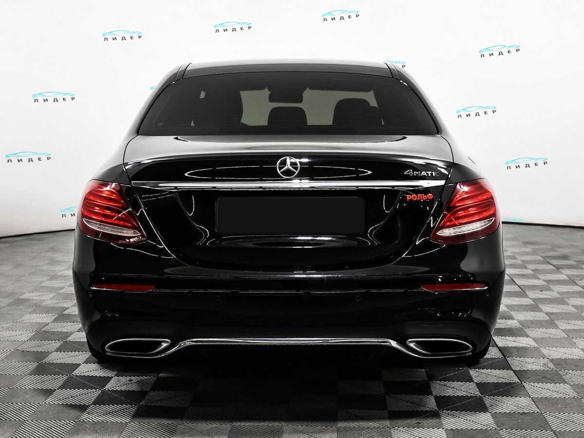 Б/У Мерседес-Бенц Е-Класс 2016 года. Фото: #5