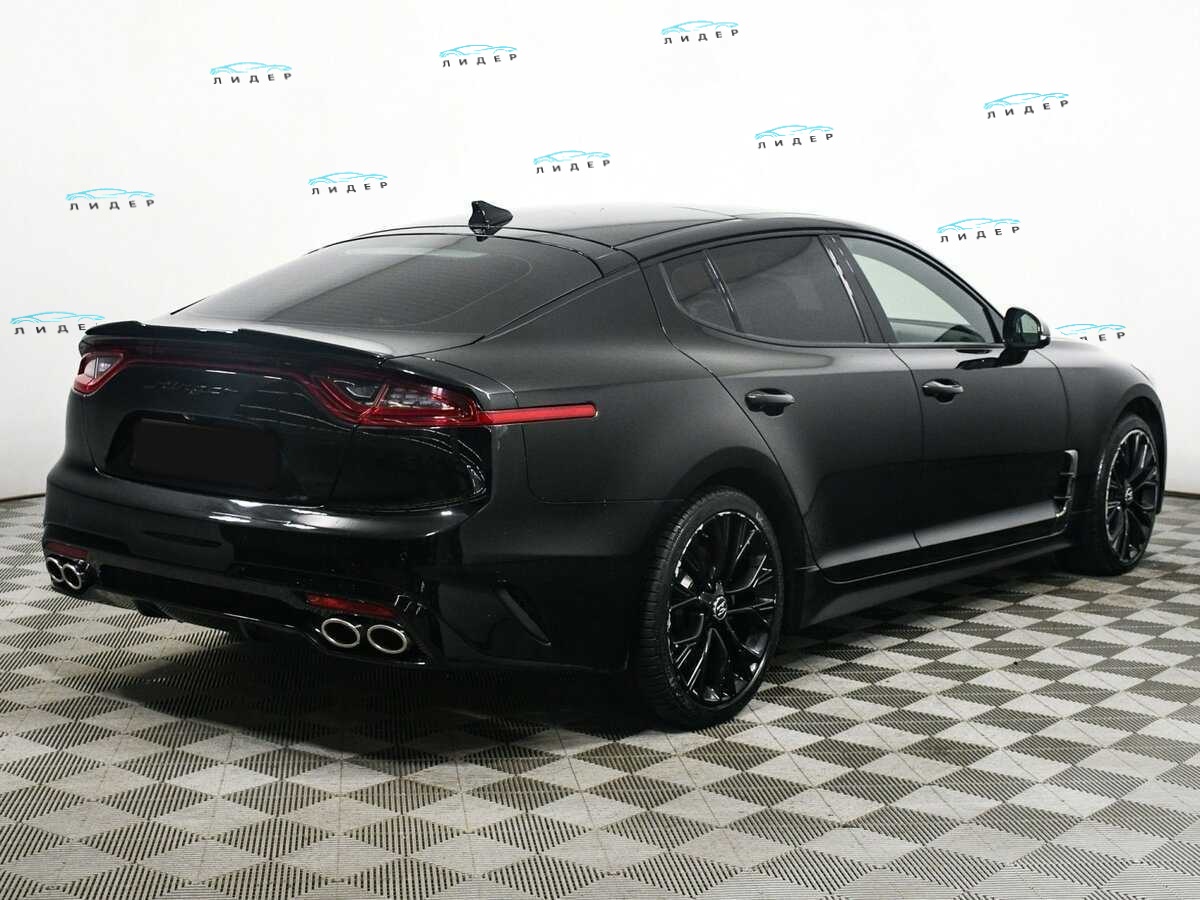 Б/У Киа Стингер 2018 года. Фото: #4