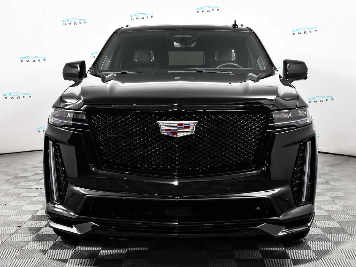 Б/У Кадиллак Escalade-V 2022 года. Фото: #1