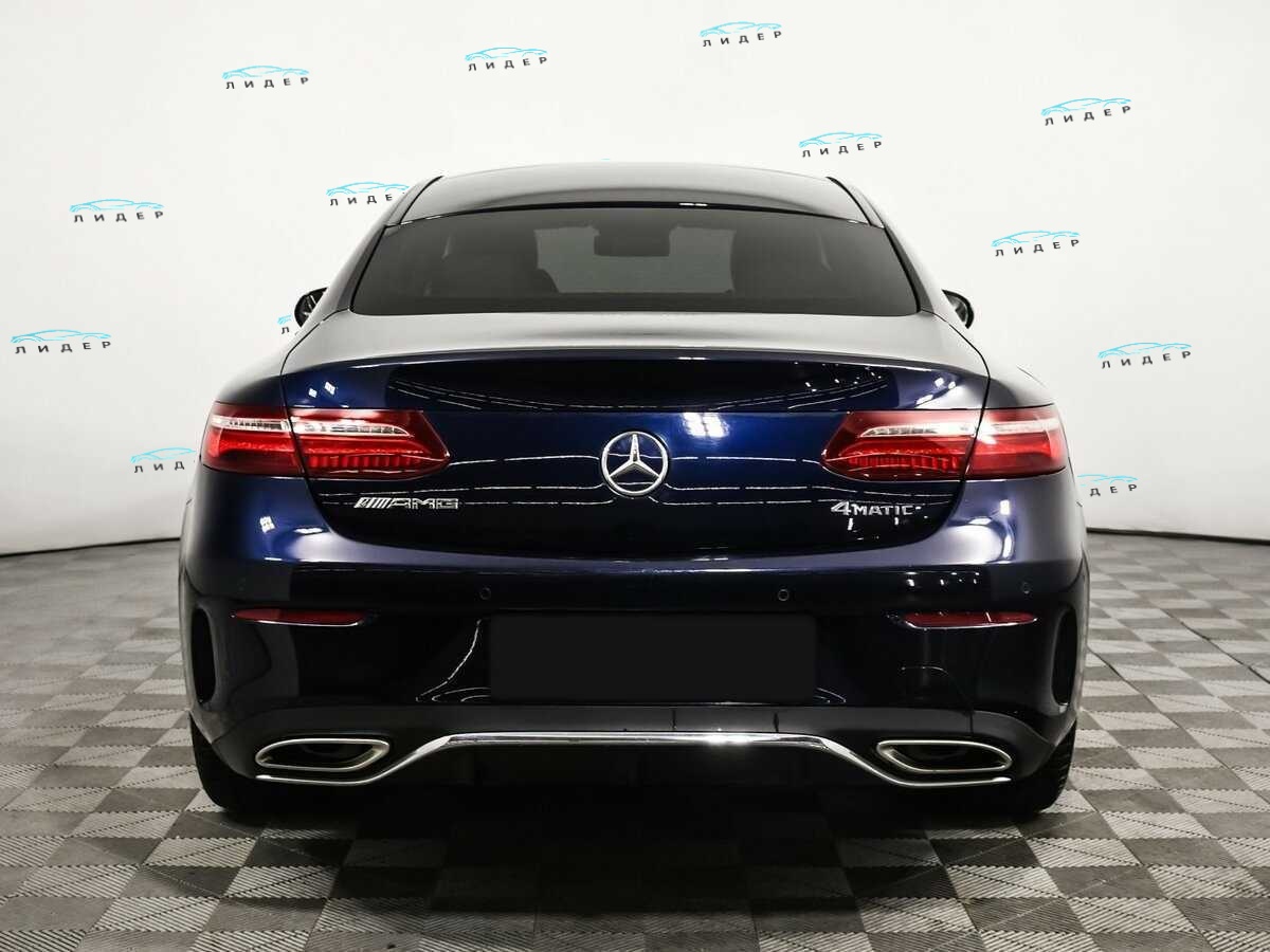 Б/У Мерседес-Бенц Е-Класс 2018 года. Фото: #5