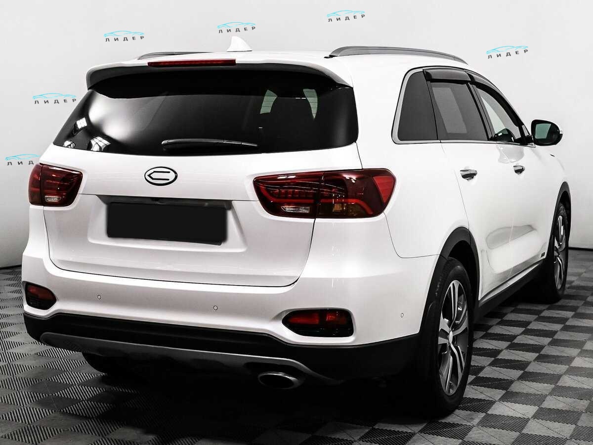 Б/У Киа Соренто 2018 года. Фото: #4