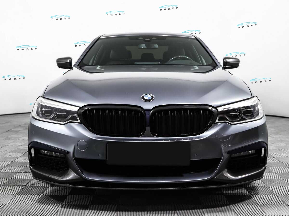 Б/У БМВ 5 серии 2020 года. Фото: #1