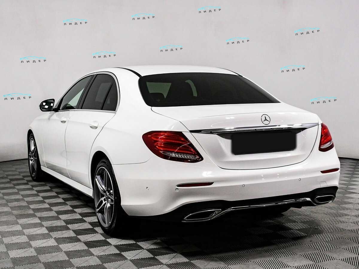 Б/У Мерседес-Бенц Е-Класс 2019 года. Фото: #5
