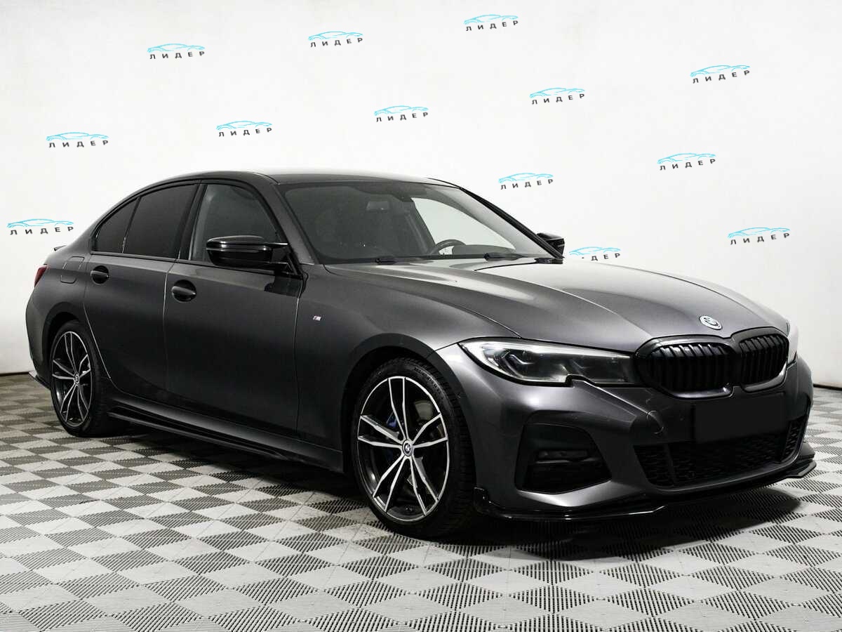 Б/У БМВ 3 серии 2021 года. Фото: #2