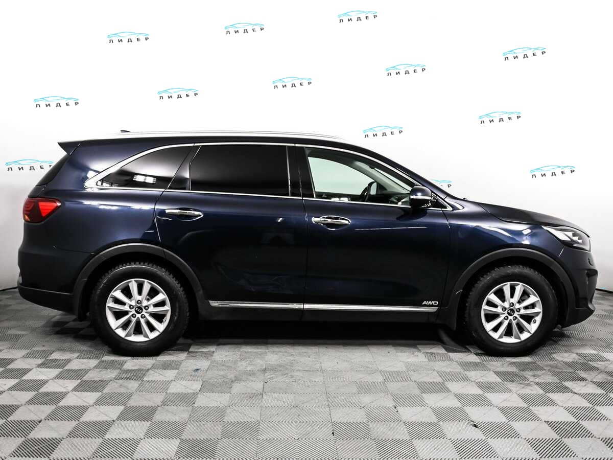 Б/У Киа Соренто 2018 года. Фото: #3