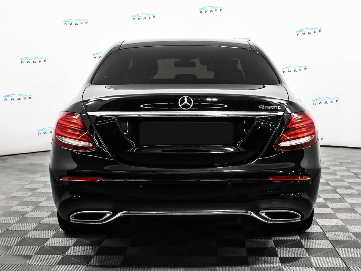 Б/У Мерседес-Бенц Е-Класс 2020 года. Фото: #5