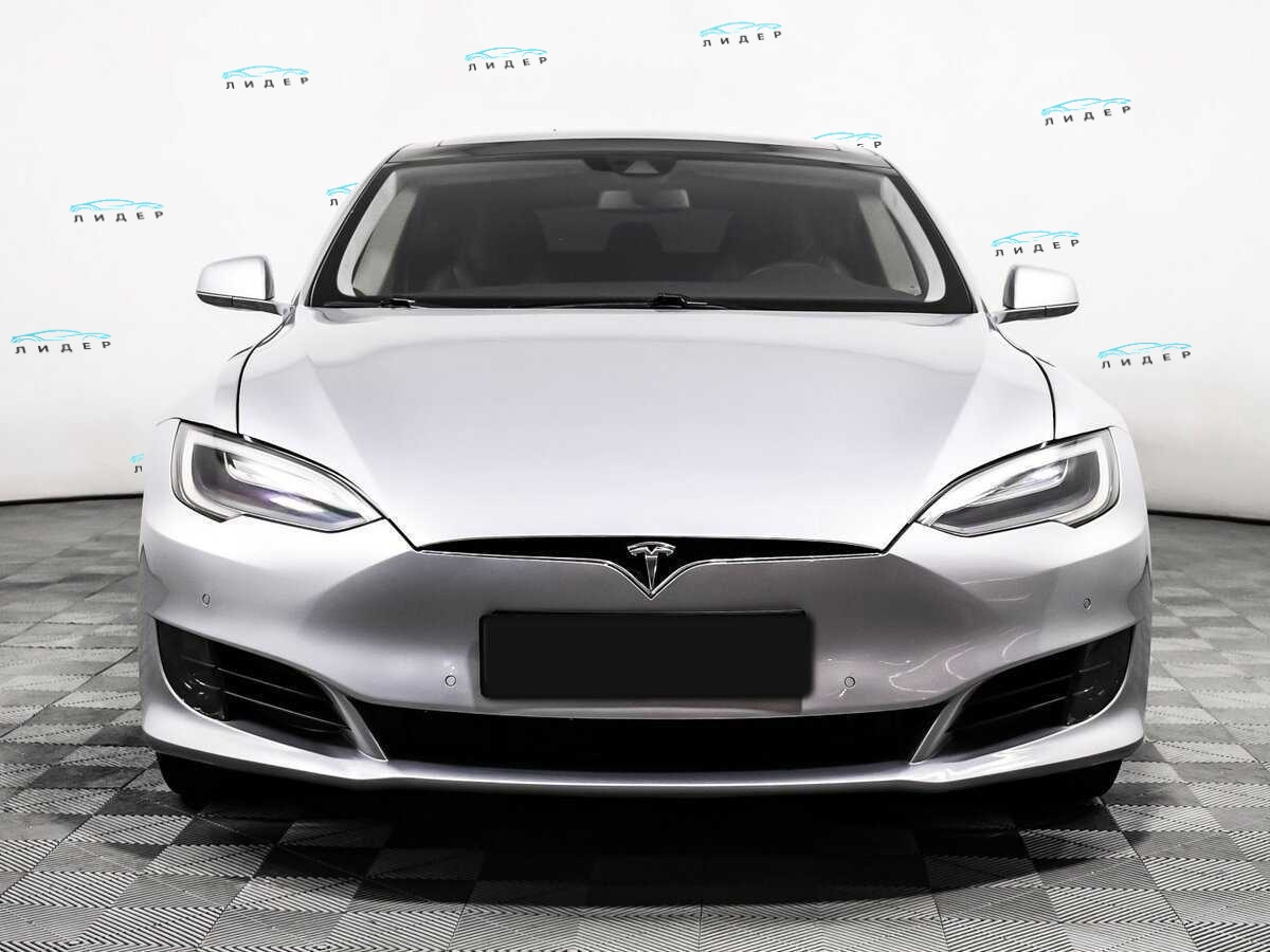 Б/У Тесла Модел С 2016 года. Фото: #1