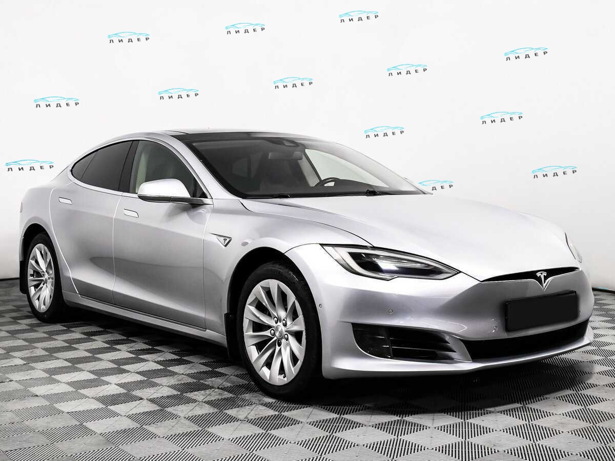Б/У Тесла Модел С 2016 года. Фото: #2