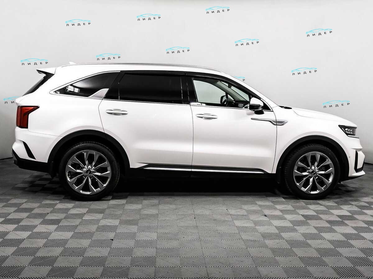 Б/У Киа Соренто 2020 года. Фото: #3