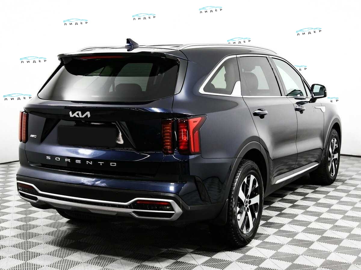 Б/У Киа Соренто 2023 года. Фото: #3