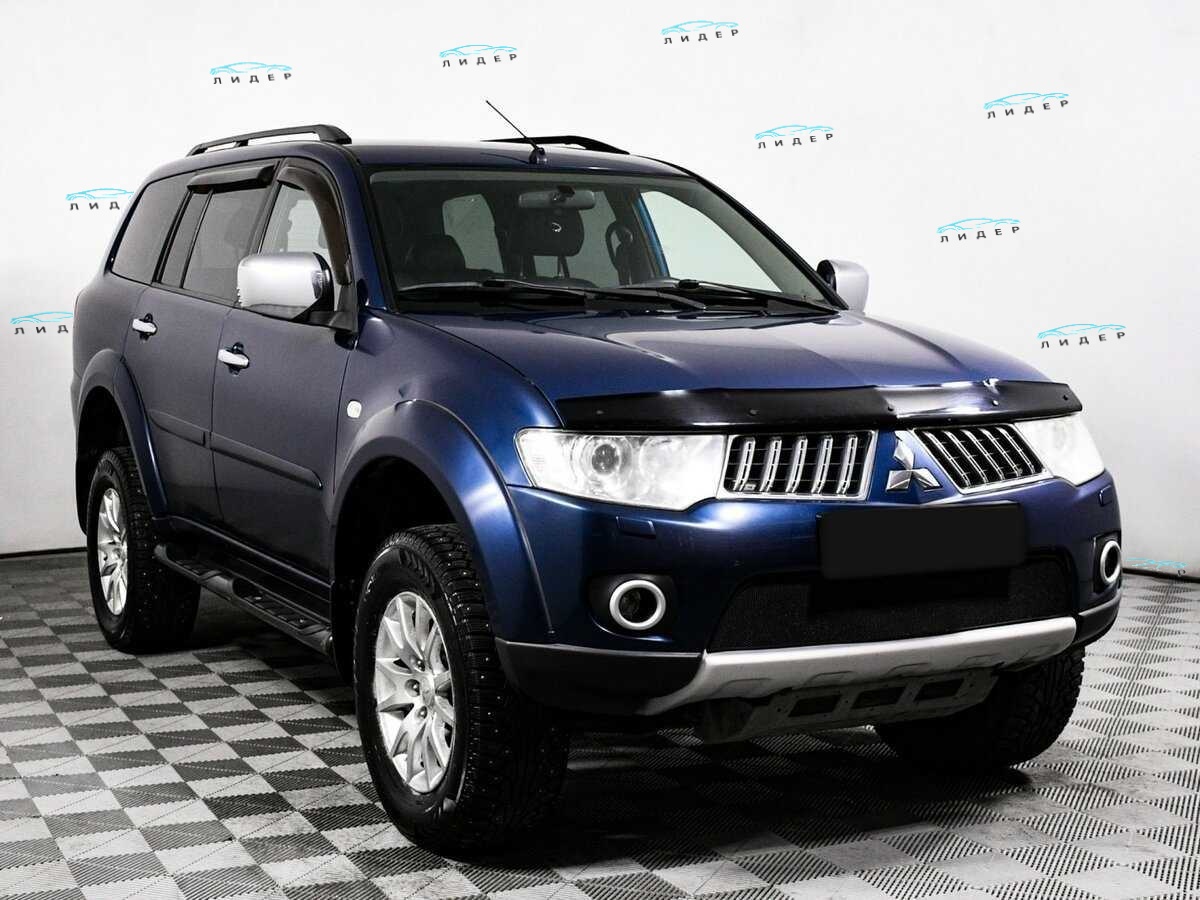 Б/У Митсубиши Паджеро Спорт 2010 года. Фото: #2