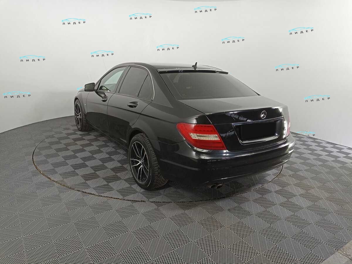 Б/У Мерседес-Бенц Ц-Класс 2012 года. Фото: #6