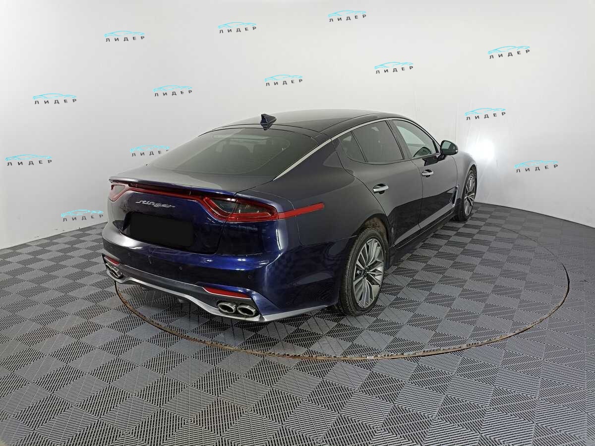 Б/У Киа Стингер 2018 года. Фото: #4
