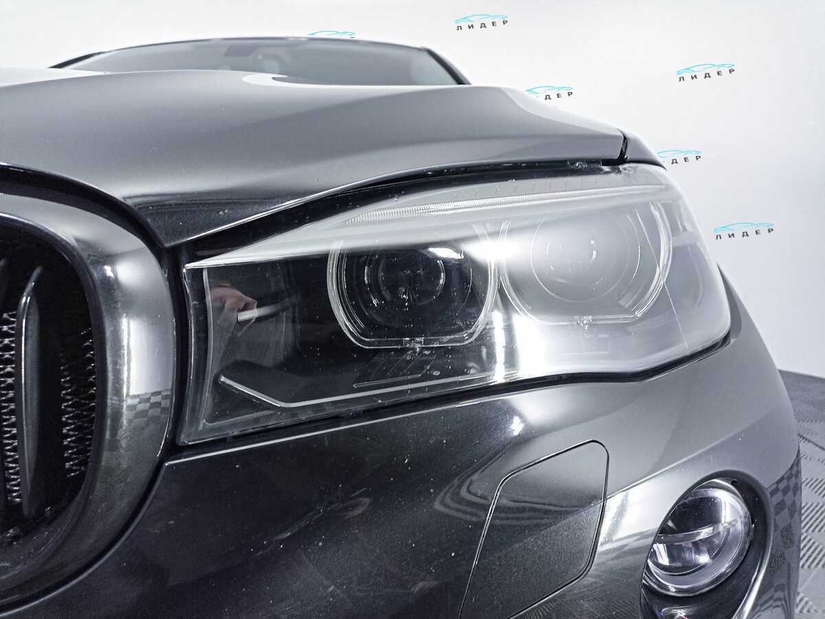 Б/У БМВ Икс6 2015 года. Фото: #14