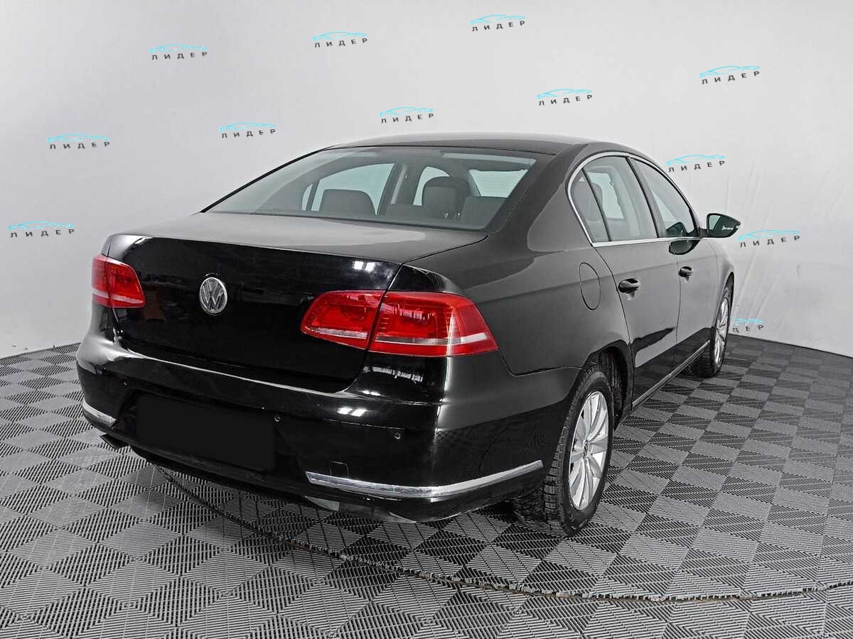 Б/У Фольксваген Пассат 2011 года. Фото: #3