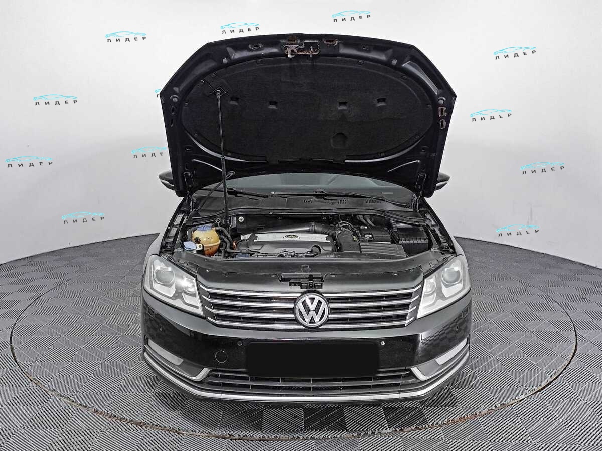 Б/У Фольксваген Пассат 2011 года. Фото: #6