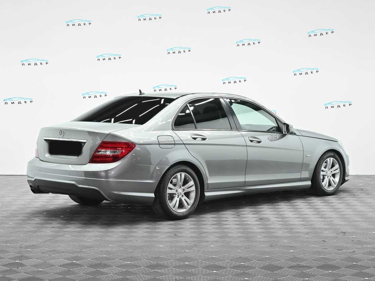 Б/У Мерседес-Бенц Ц-Класс 2012 года. Фото: #4