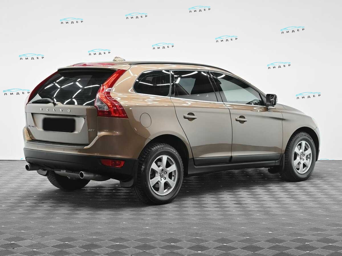Б/У Вольво ИксЦ60 2011 года. Фото: #2