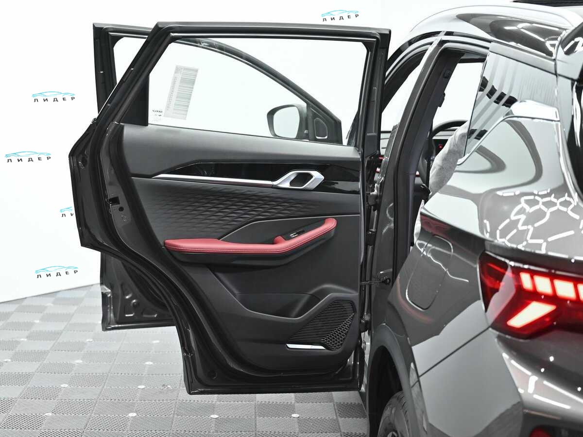 Б/У Джили Кулрэй 2024 года. Фото: #21