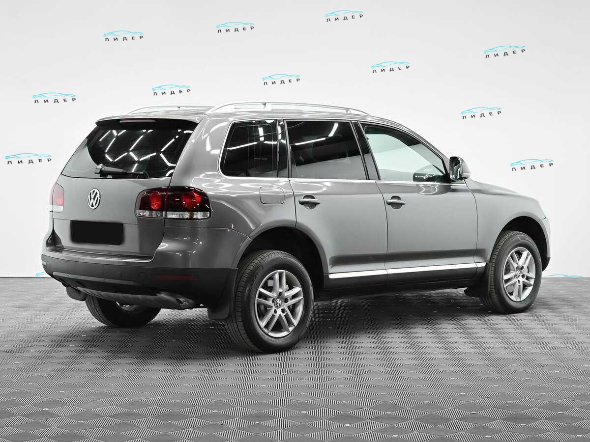 Б/У Фольксваген Туарег 2010 года. Фото: #3