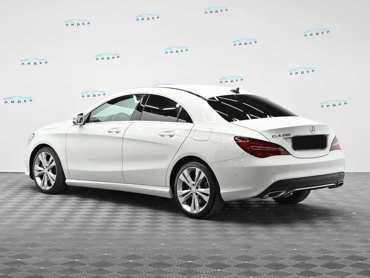 Б/У Мерседес-Бенц КЛА 2017 года. Фото: #2