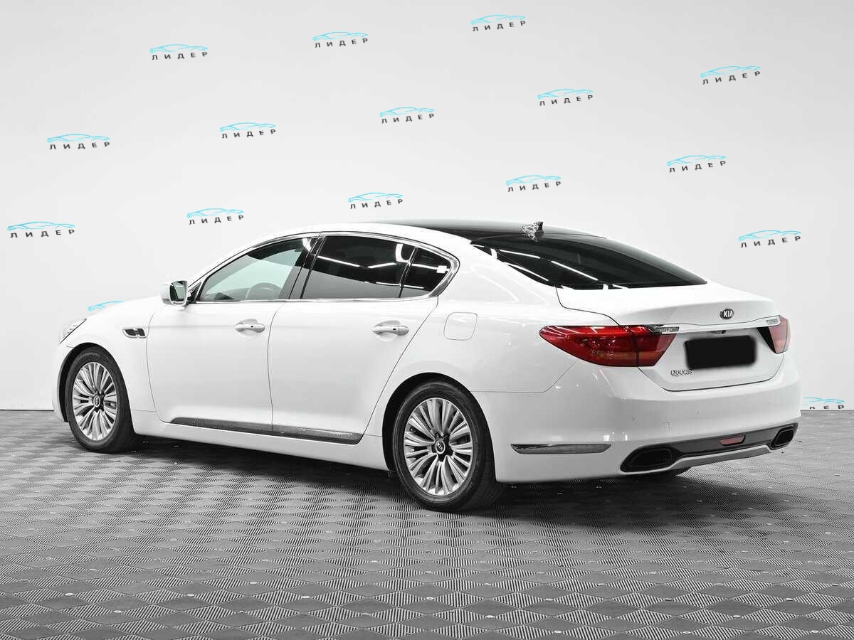 Б/У Киа Куорис 2014 года. Фото: #2