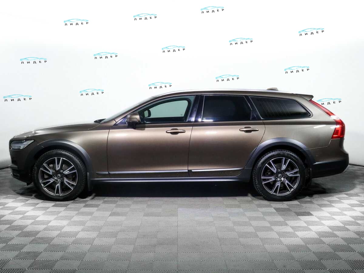 Б/У Вольво В90 Кросс Кантри 2017 года. Фото: #4