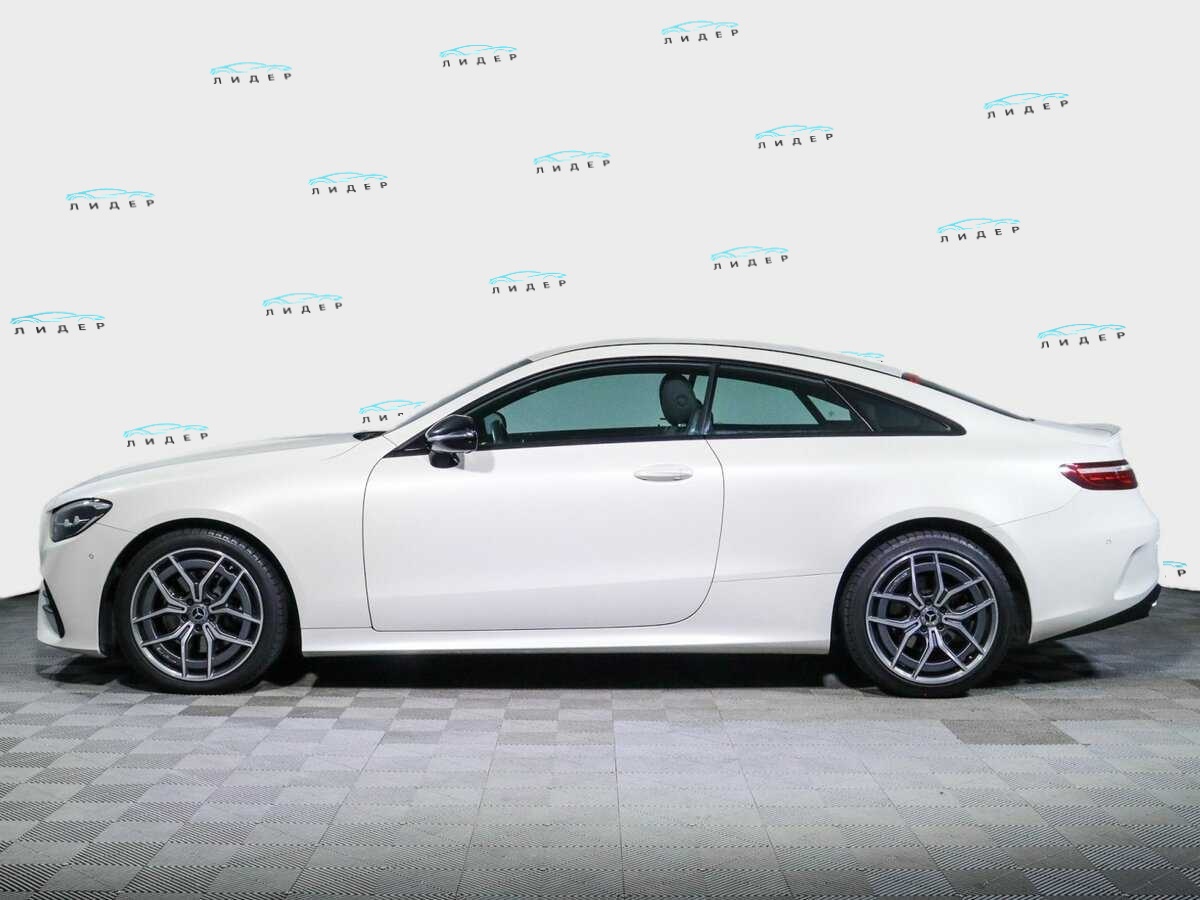 Б/У Мерседес-Бенц Е-Класс 2020 года. Фото: #7