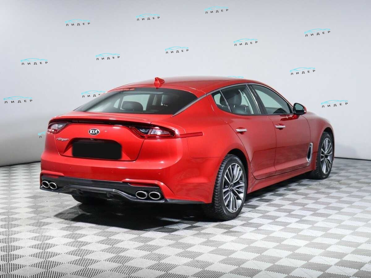 Б/У Киа Стингер 2018 года. Фото: #3