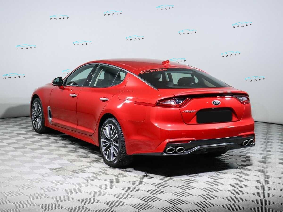 Б/У Киа Стингер 2018 года. Фото: #5