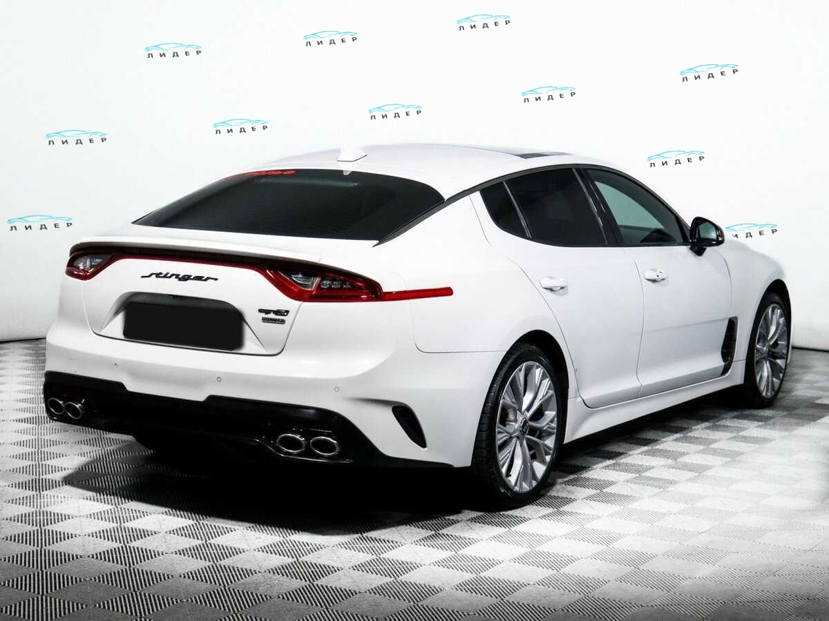 Б/У Киа Стингер 2020 года. Фото: #4