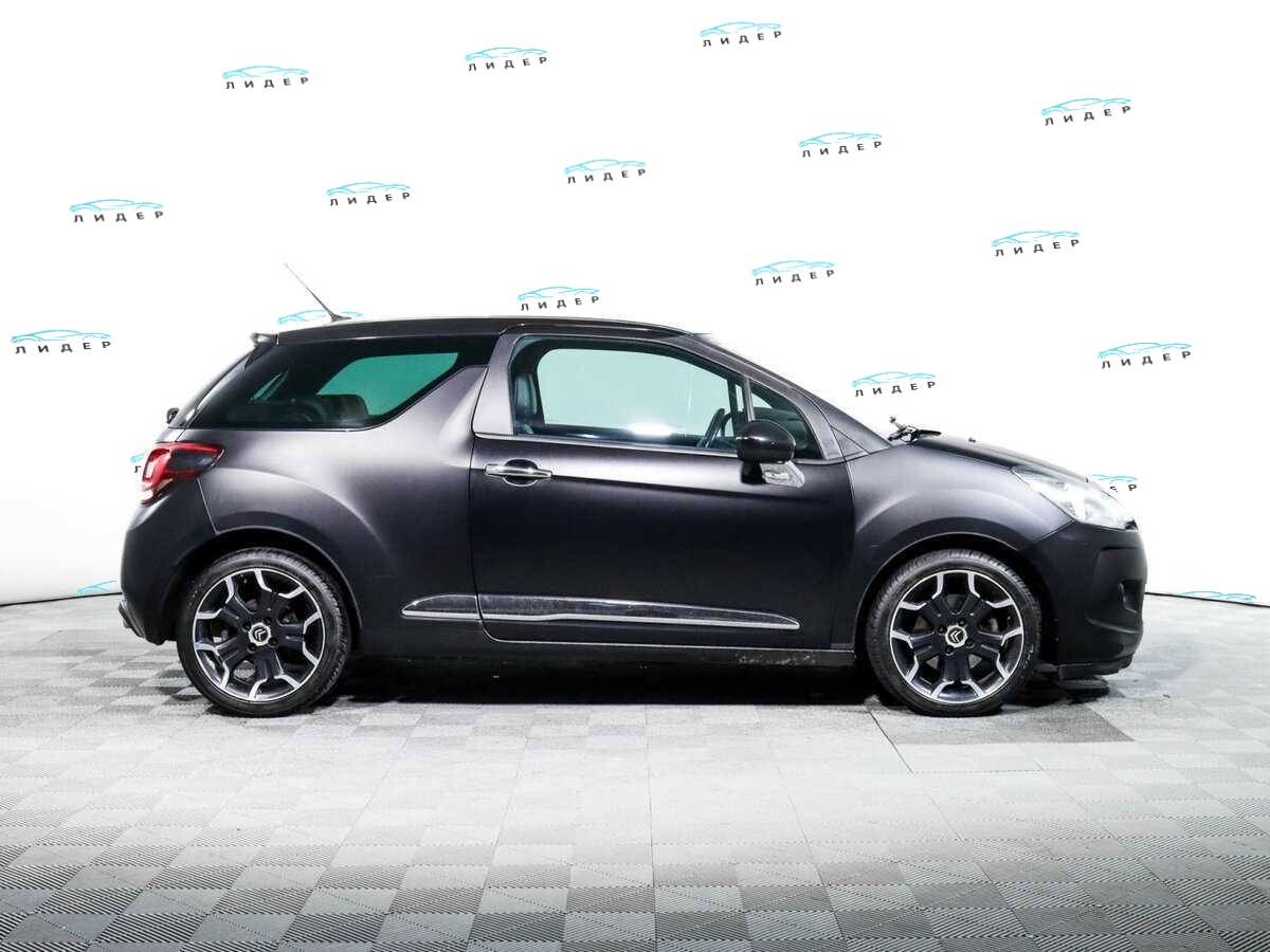 Б/У Ситроен ДС3 2010 года. Фото: #3