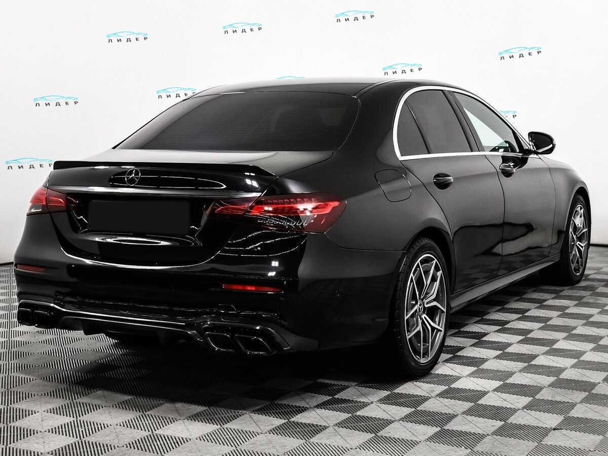 Б/У Мерседес-Бенц Е-Класс 2020 года. Фото: #4