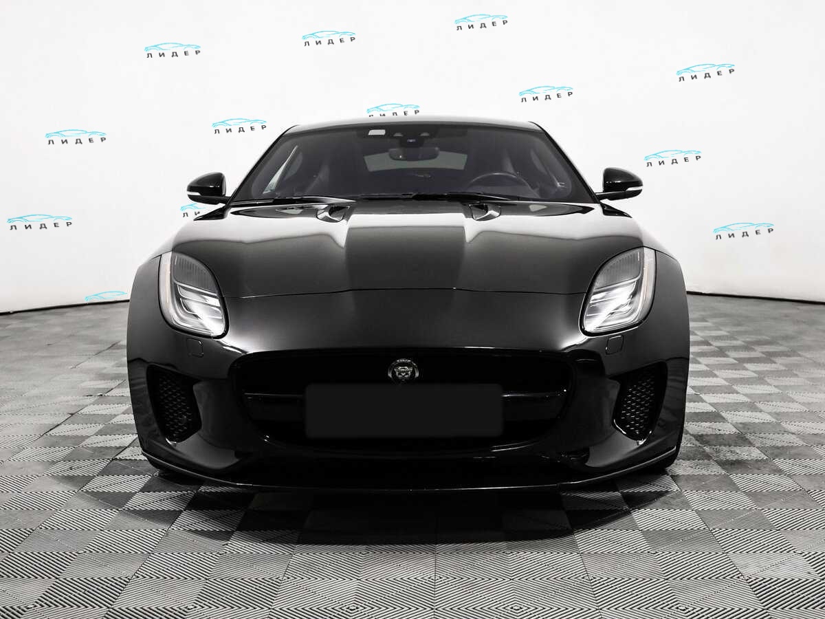 Б/У Ягуар Ф-Тайп 2018 года. Фото: #1