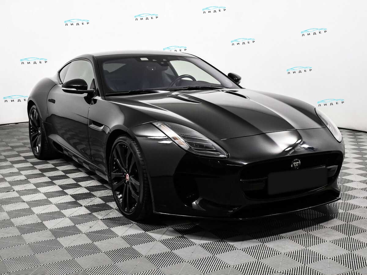 Б/У Ягуар Ф-Тайп 2018 года. Фото: #2