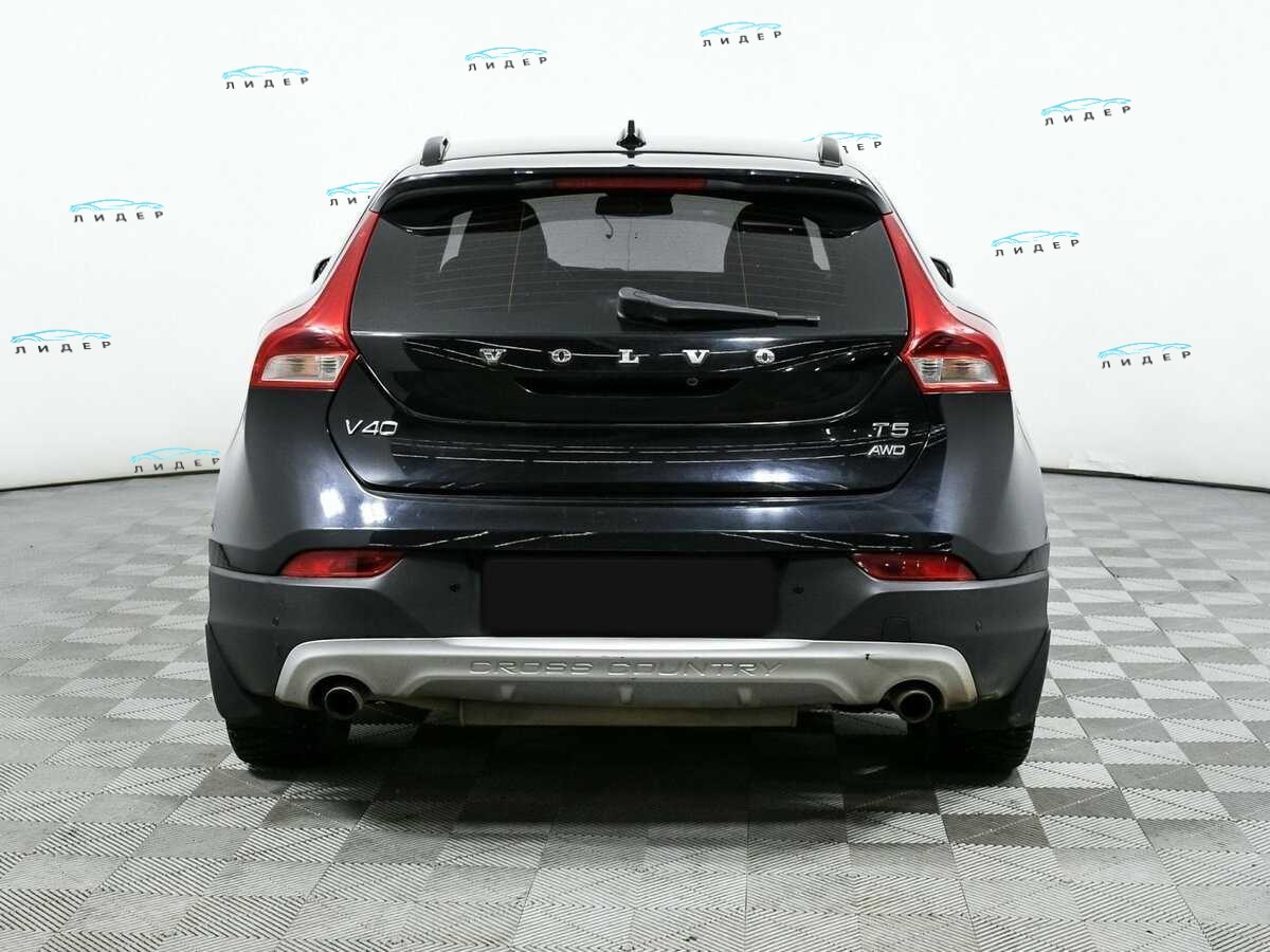 Б/У Вольво В40 Кросс Кантри 2013 года. Фото: #5
