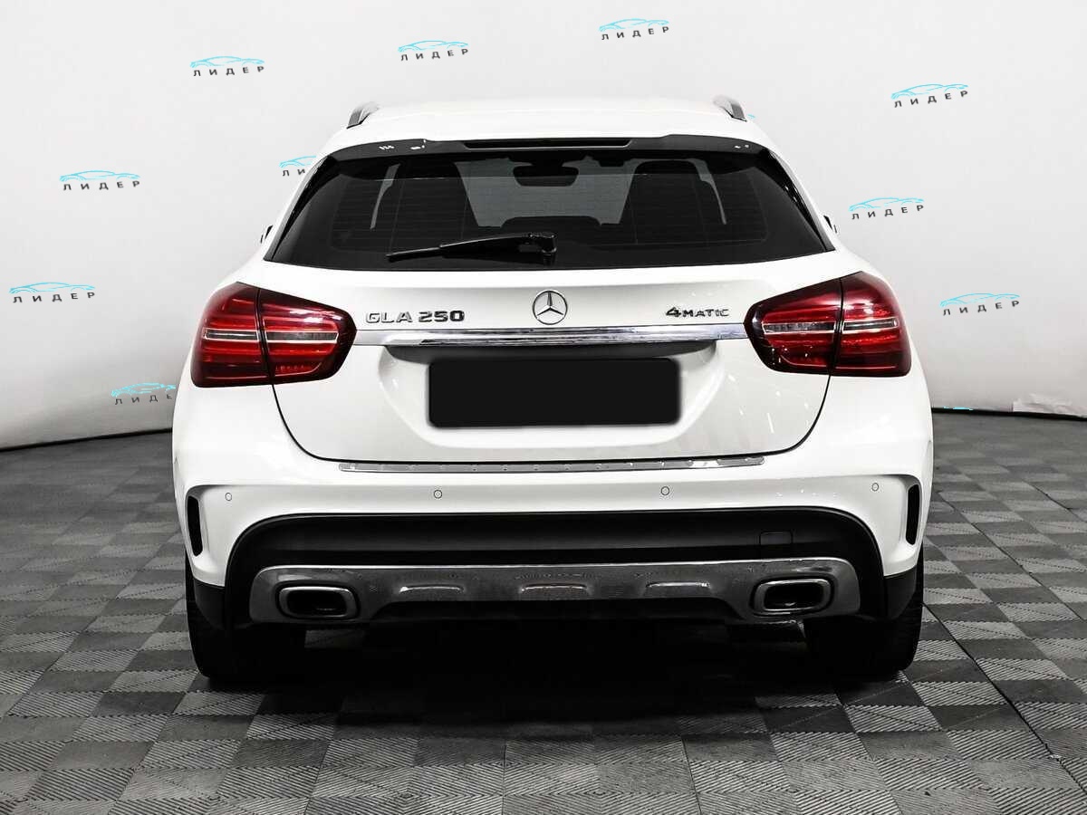 Б/У Мерседес-Бенц ГЛА 2017 года. Фото: #5