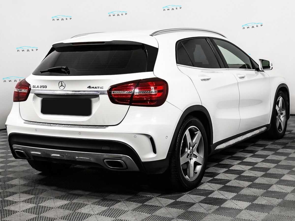 Б/У Мерседес-Бенц ГЛА 2017 года. Фото: #11