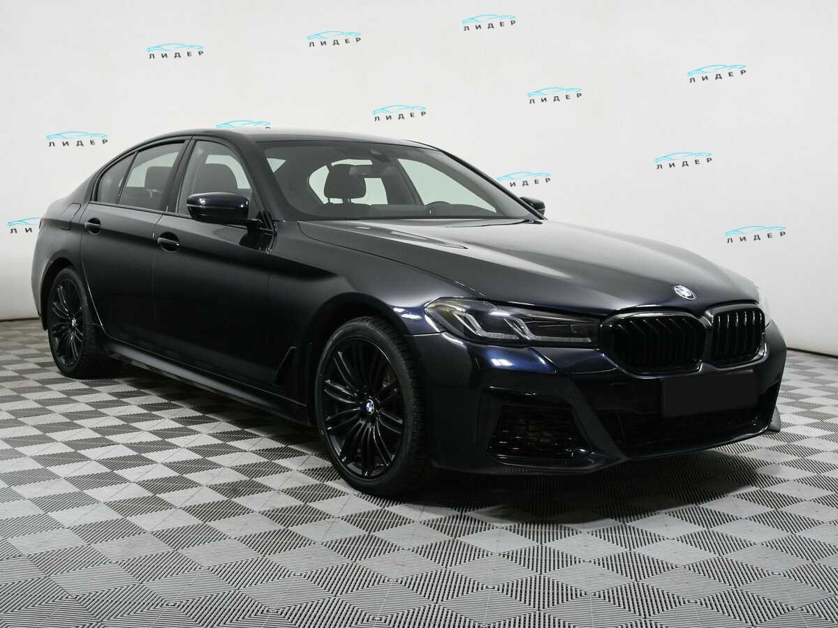 Б/У БМВ 5 серии 2021 года. Фото: #2