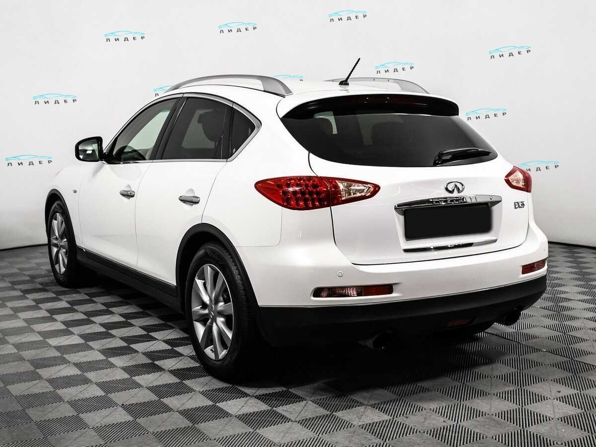 Б/У Инфинити ЕИкс 2008 года. Фото: #6