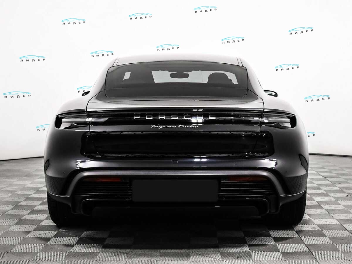Б/У Порш Taycan 2020 года. Фото: #5