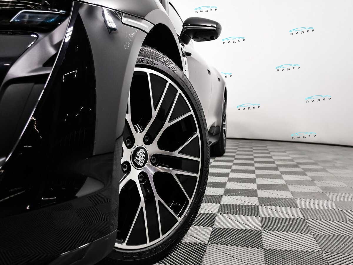 Б/У Порш Taycan 2020 года. Фото: #15