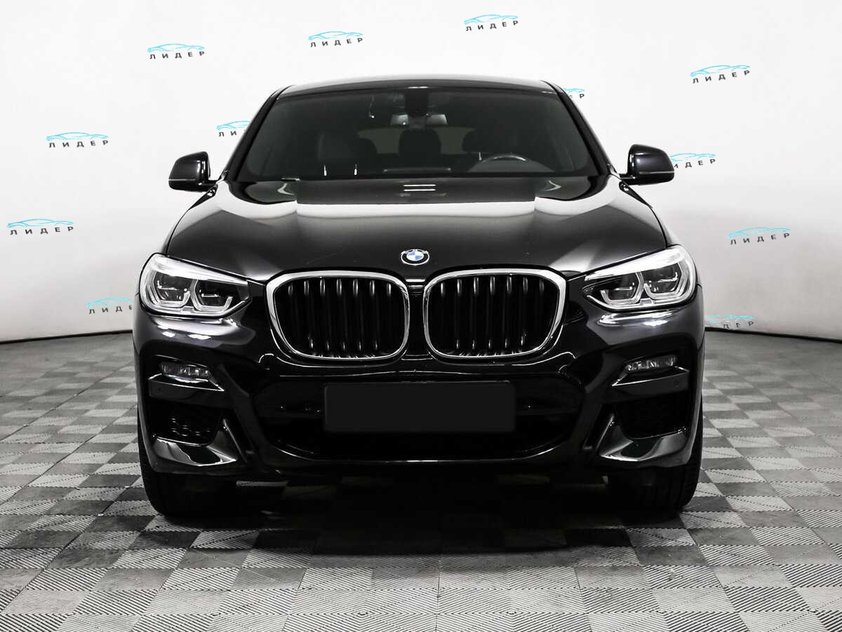 Б/У БМВ Икс4 2021 года. Фото: #1