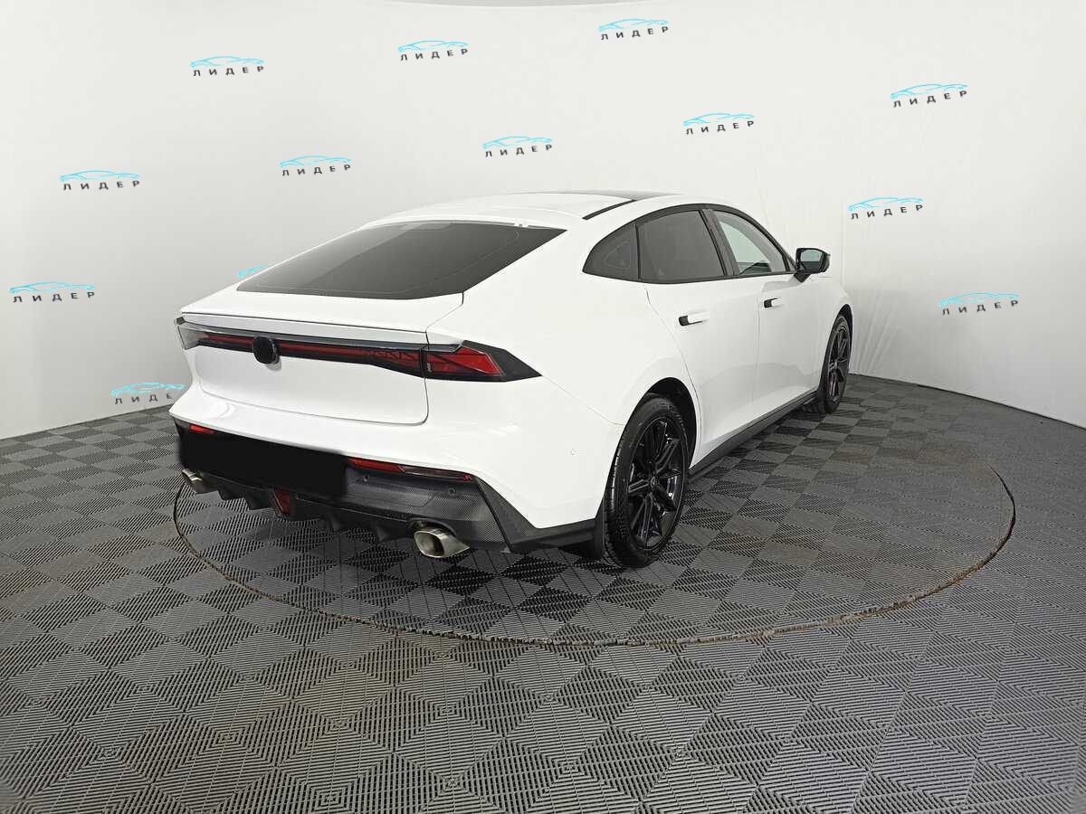 Б/У Чанган УНИ-В 2023 года. Фото: #4