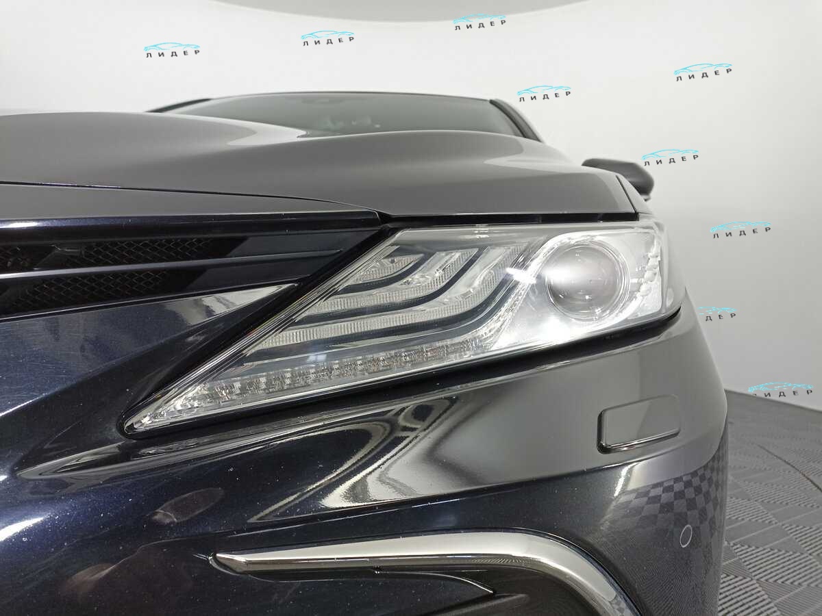Б/У Тойота Камри 2021 года. Фото: #16