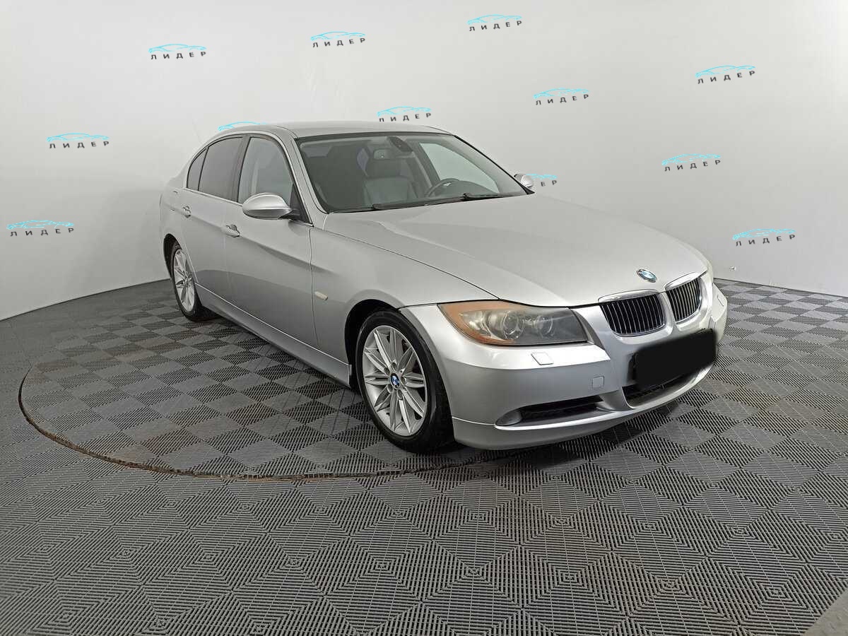Б/У БМВ 3 серии 2006 года. Фото: #2