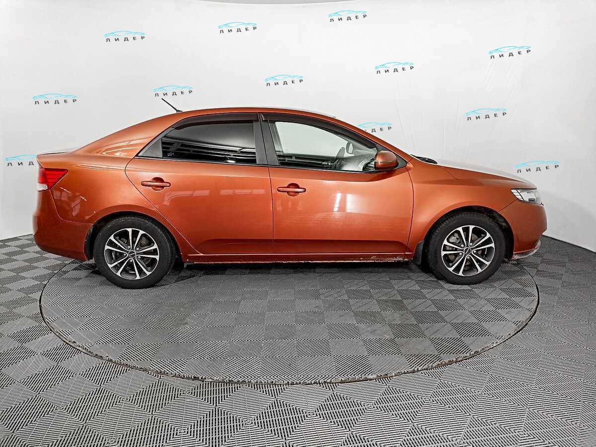 Б/У Киа Церато 2010 года. Фото: #3